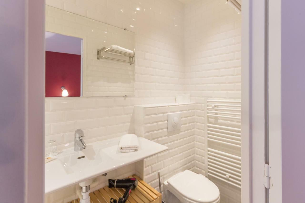 Les Toits De Paris Bed & Breakfast Екстериор снимка