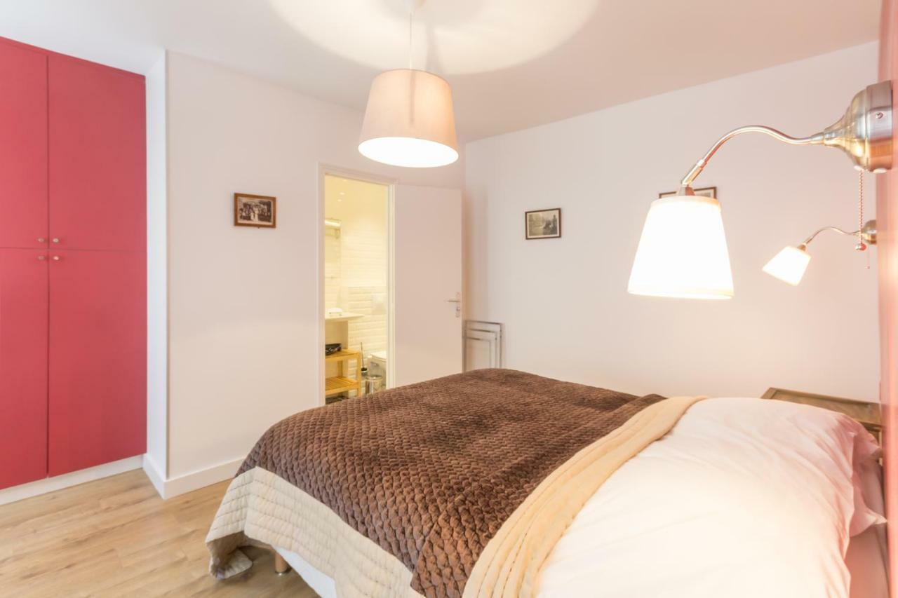 Les Toits De Paris Bed & Breakfast Екстериор снимка