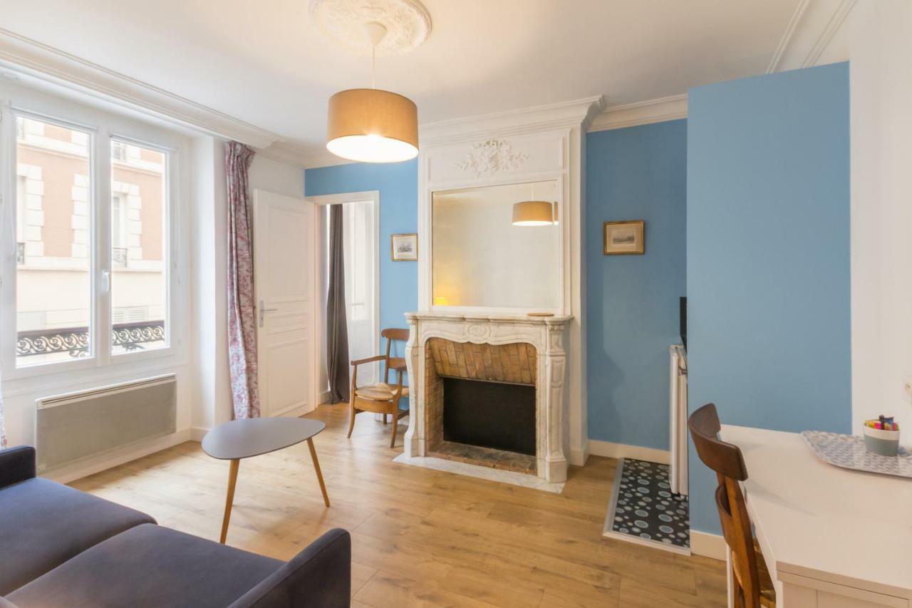 Les Toits De Paris Bed & Breakfast Екстериор снимка