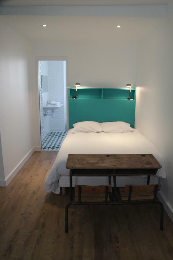 Les Toits De Paris Bed & Breakfast Екстериор снимка