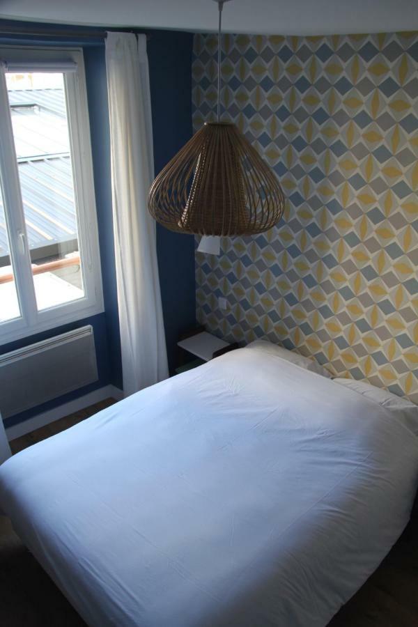 Les Toits De Paris Bed & Breakfast Екстериор снимка