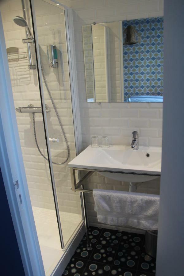 Les Toits De Paris Bed & Breakfast Екстериор снимка